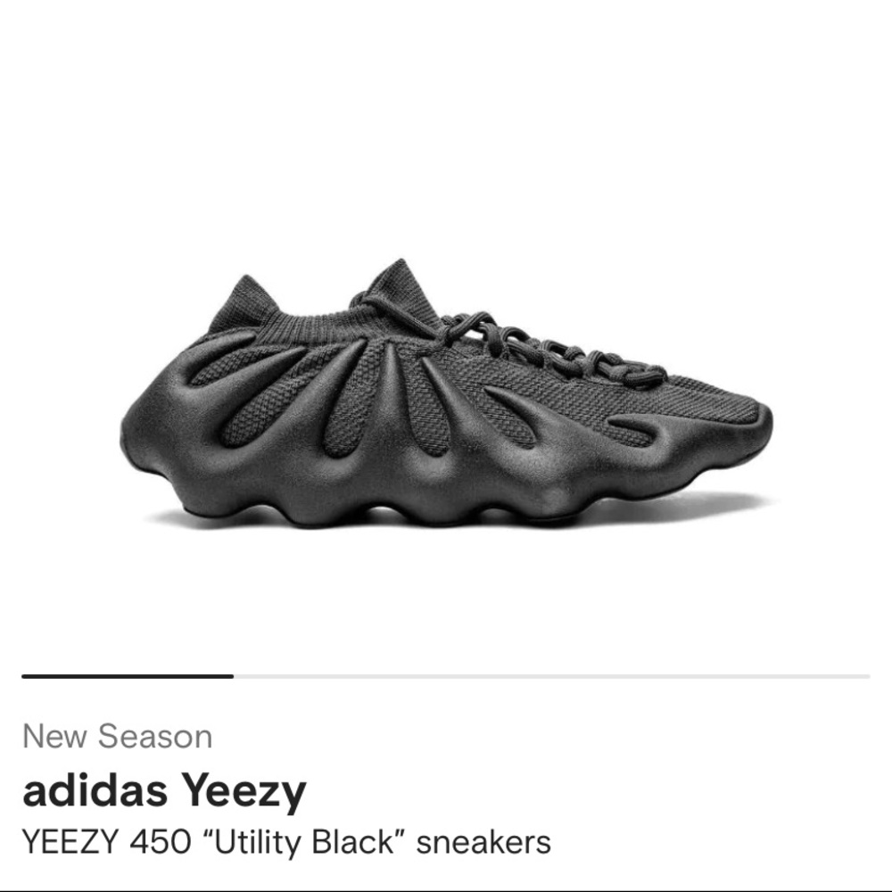 A didas Yeezy
YEEZY 450 “Utility Black” sneakers